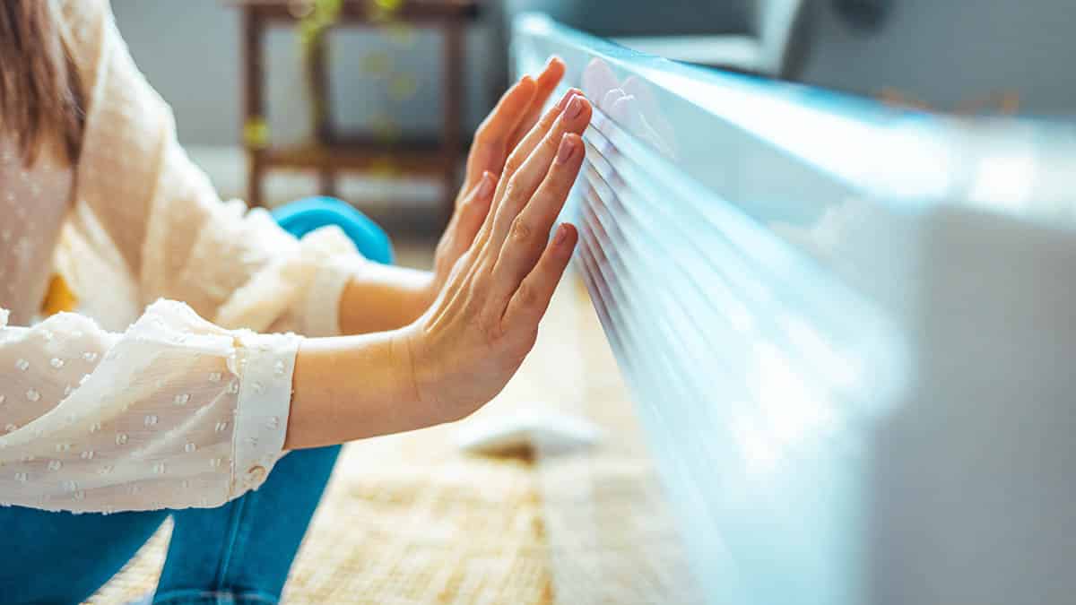 Why is My House So Cold Even When the Thermostat is Turned Up? 5 blog ColdHouse 1200x675 1