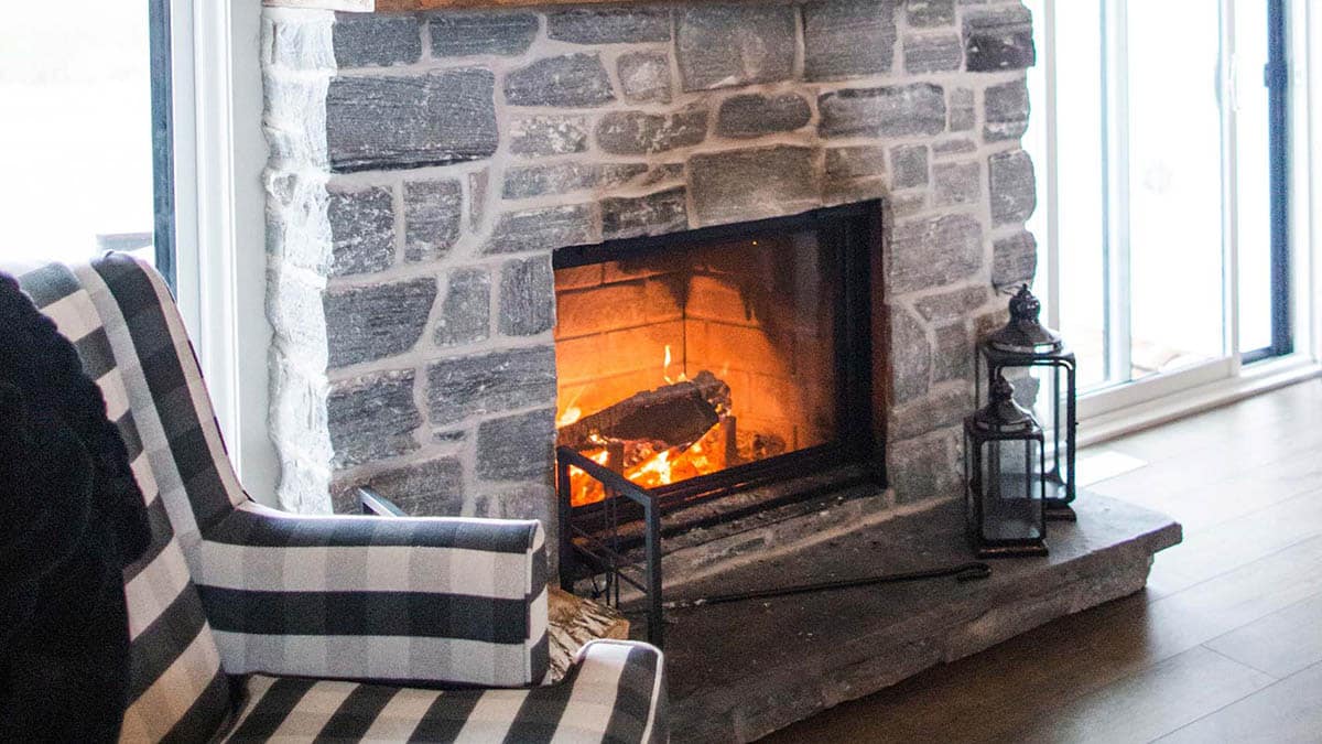 Do Gas Fireplaces Really Heat a Room? 5 blog GasFireplaces 1200x675 1